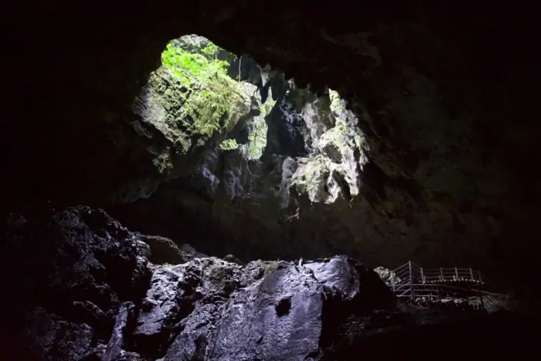 Mulu cave