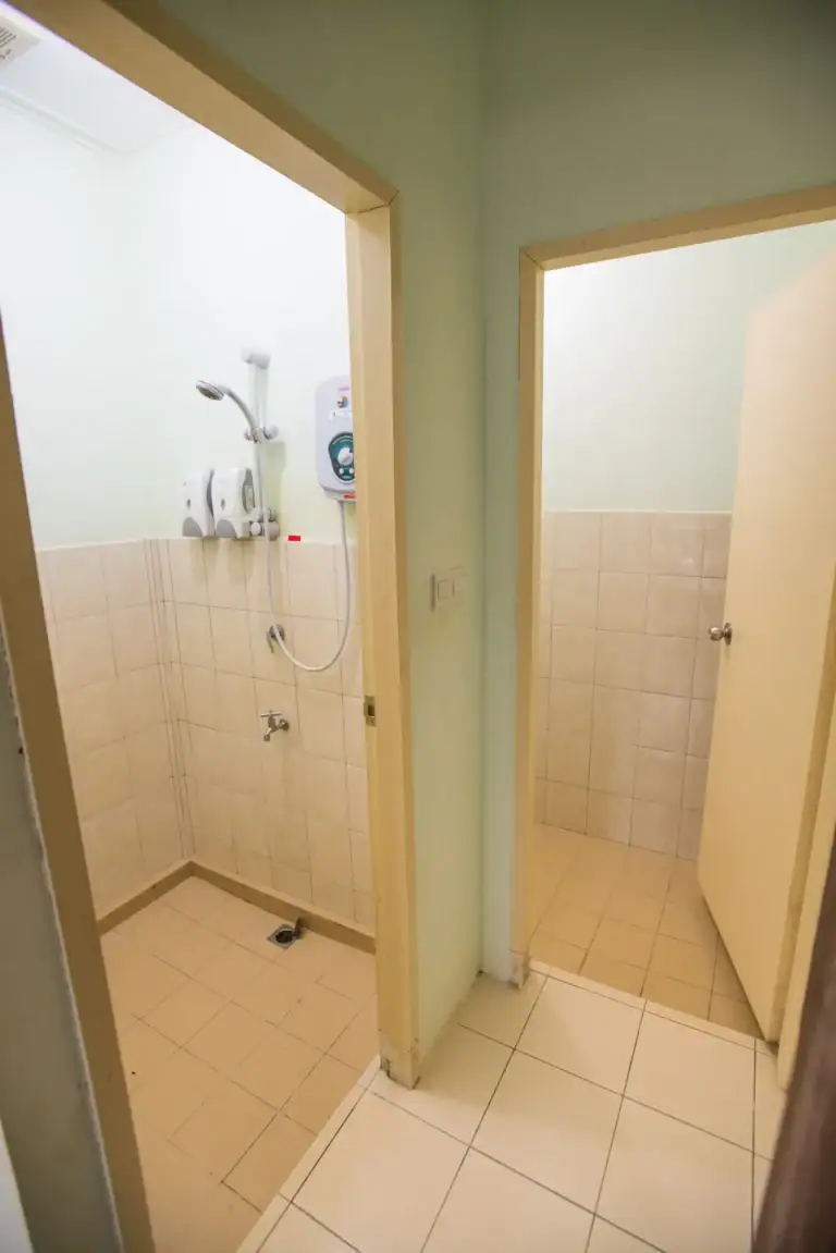 Bathroom in Deramakot reserve